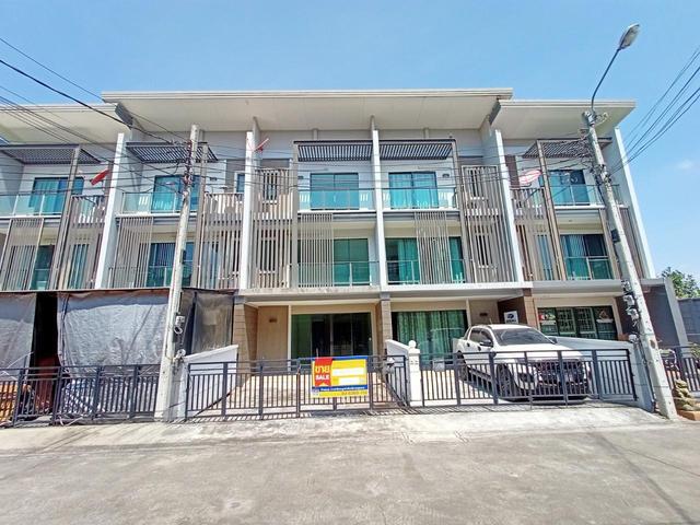 💟 ทาวน์เฮ้าส์ 3 ชั้น โครงการทาวน์ อเวนิว เมิร์จ บางบัวทอง 💟 รูปที่ 2