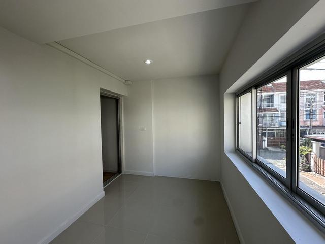 💟 ทาวน์เฮ้าส์ 3 ชั้น โครงการกรีนพาร์คโฮม พุทธมณฑลสาย 4 : ปรับปรุงใหม่ 💟 รูปที่ 3