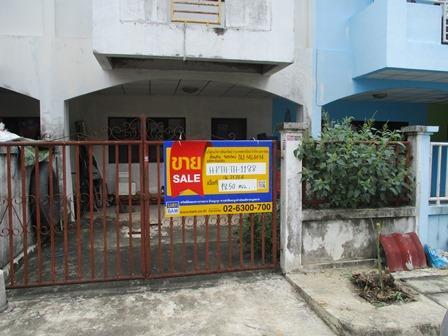 ใช่ 💟 ทาวน์เฮ้าส์ โครงการบ้านนฤมลวิลล่า 3 ธัญบุรี 💟