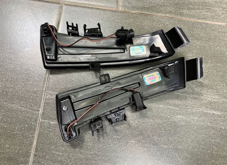  ไฟเลี้ยวกระจกข้าง Benz ML W164 W166 รูปที่ 4