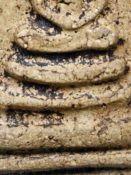 องค์ครู-ให้เช่าบูชา สมบัติบ้าน พระเบญจภาคี พระสมเด็จวัดระฆัง พิมพ์เจดีย์เอียง เนื้อเก่า รักรา รูปที่ 10