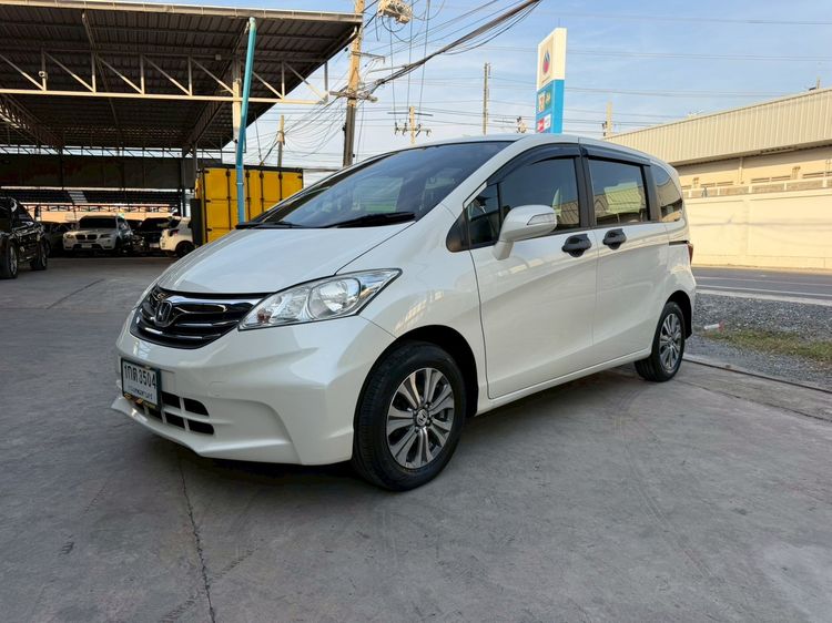Honda Freed 2013 1.5 EL Utility-car ดีเซล ไม่ติดแก๊ส เกียร์ธรรมดา ดำ รูปที่ 2