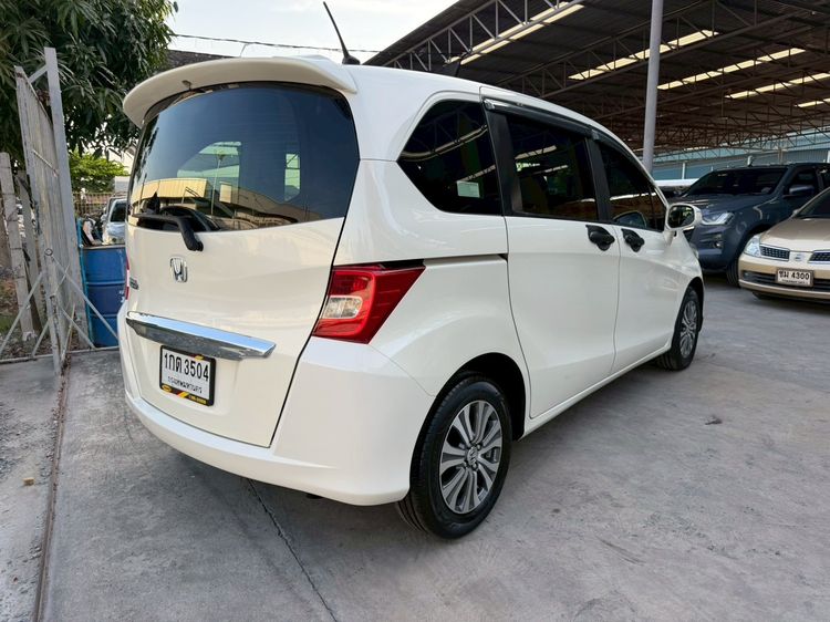 Honda Freed 2013 1.5 EL Utility-car ดีเซล ไม่ติดแก๊ส เกียร์ธรรมดา ดำ รูปที่ 4