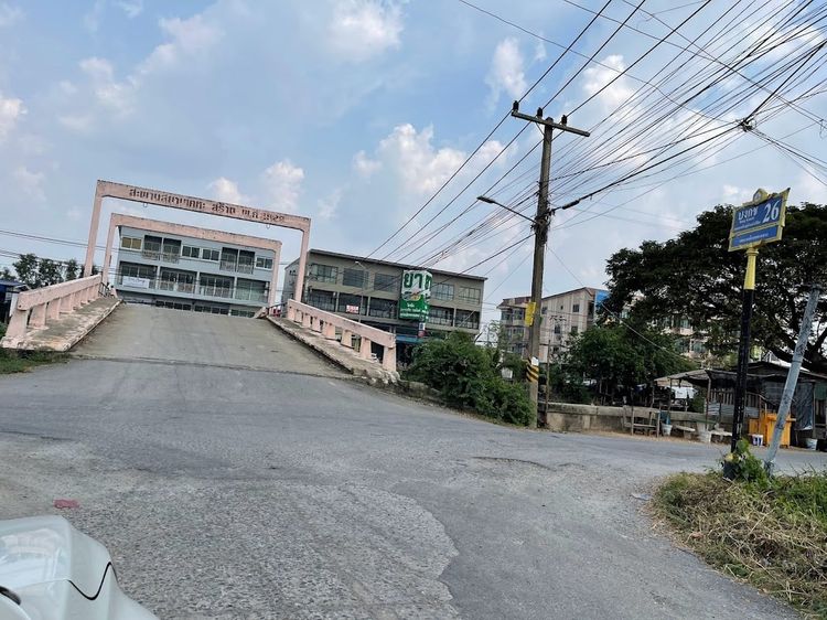 ขายที่ดินซ.บงกช 26 เนื้อที่ 5 ไร่ ที่ดินถมแล้ว ทำเลทองย่านรังสิต แปลงสวย หน้ากว้างมาก ถนนคอนกรีต ที่ดินติดโรงงานใหญ่ ทางเชื่อมไป ถนนพหลโยธิน รูปที่ 4