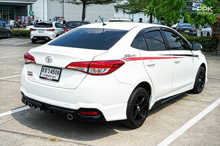 Toyota Yaris ATIV 2022 1.2 Entry Sedan เบนซิน ไม่ติดแก๊ส เกียร์อัตโนมัติ ขาว รูปที่ 4