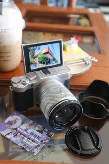 กล้องฟูจิ xa3  16+50 silver สีเงินสภาพสวย20mp จอทัส wifi selfie