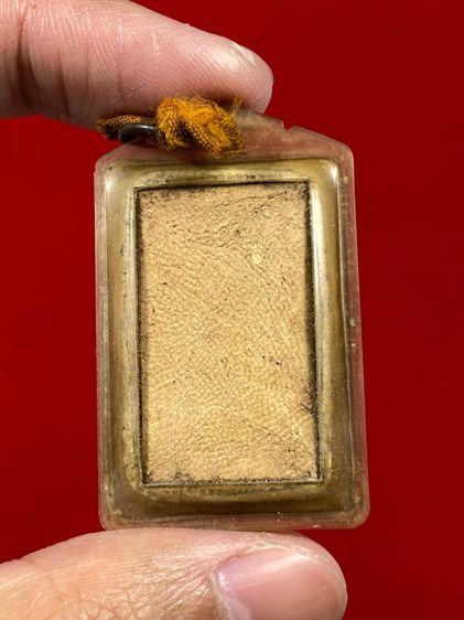 🛑 พระสมเด็จเนื้อผง พิมพ์แหวกม่าน หลวงพ่อกวย วัดโฆสิตาราม จังหวัดชัยนาท ซึ่งขึ้นชื่อเรื่องพุทธคุณด้านปลอดภัยและเมตตามหานิยม  รูปที่ 2