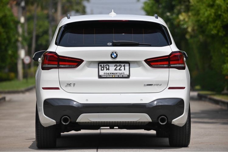 BMW X1 2023 2.0 sDrive20d M Sport Sedan ดีเซล ไม่ติดแก๊ส เกียร์อัตโนมัติ ขาว รูปที่ 4