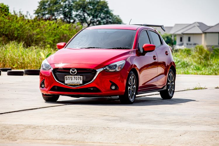 รถ Mazda Mazda 2 1.5 XD Sport High Plus L สี แดง