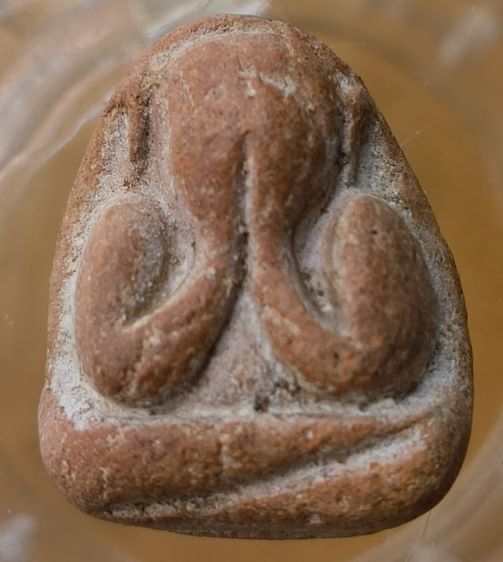 พระปิดตาหลังยันต์เก่าค่ะ รูปที่ 3