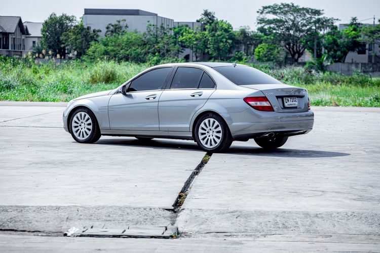 Mercedes-Benz C-Class 2010 C200 Sedan เบนซิน เกียร์อัตโนมัติ เทา รูปที่ 3