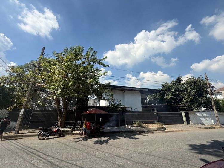 ไม่มี สร้างเสร็จก่อน 2010 ขายผ่านการประมูล รหัส 1408065 บ้านเดี่ยว 2 ชั้น เสนานิเวศน์ 1  กรุงเทพมหานคร รูปที่ 3