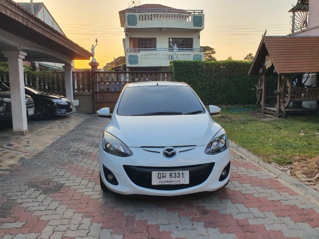 Mazda Mazda 2 2010 1.5 Elegance Maxx Sedan เบนซิน ไม่ติดแก๊ส เกียร์อัตโนมัติ ขาว รูปที่ 2