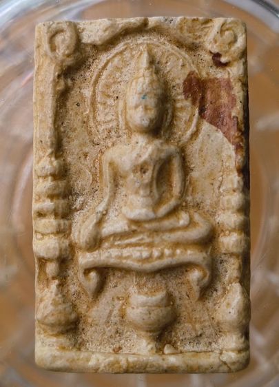 พระซุ้มกอเนื้อดำค่ะ