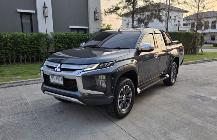 Mitsubishi Triton 2020 2.4 GT Premium Plus Pickup ดีเซล ไม่ติดแก๊ส เกียร์อัตโนมัติ เทา รูปที่ 2