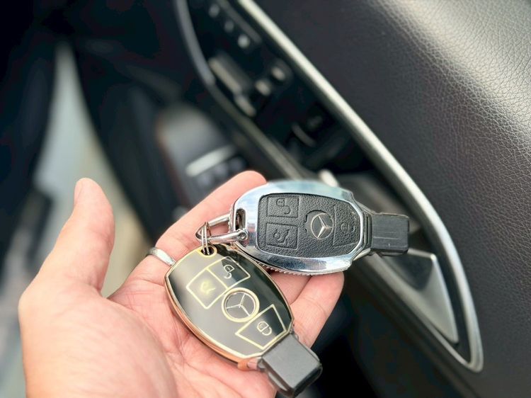 Mercedes-Benz CLA-Class 2015 CLA250 AMG Sedan เบนซิน ไม่ติดแก๊ส เกียร์อัตโนมัติ ขาว รูปที่ 4