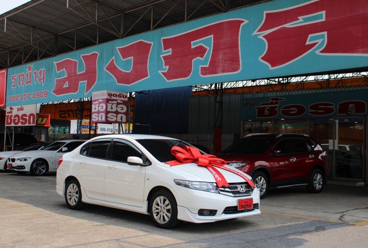 Honda City 2012 1.5 V Sedan เบนซิน ไม่ติดแก๊ส เกียร์อัตโนมัติ ขาว รูปที่ 3