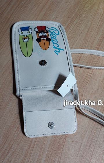 กระเป๋าใส่โทรศัพท์ แบบสะพาย ขนาดเพียง 19×13.5 cm. สายกระเป๋าปรับระดับได้ ทำจากหนังนิ่ม สินค้าคัดมาจากคลังสินค้าญี่ปุ่น รูปที่ 3