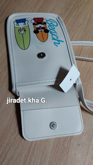 กระเป๋าใส่โทรศัพท์ แบบสะพาย ขนาดเพียง 19×13.5 cm. สายกระเป๋าปรับระดับได้ ทำจากหนังนิ่ม สินค้าคัดมาจากคลังสินค้าญี่ปุ่น รูปที่ 4