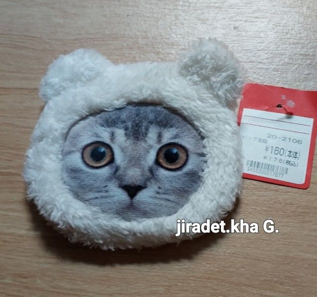กระเป๋าใส่เหรัยญ ปุกปุย ลายหน้าแมว ขนาดเพียง 12.5×11 cm. สินค้าคัดมาจากคลังสินค้าญี่ปุ่น