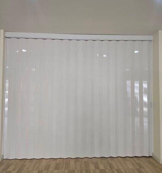 ที่กั้นประตู ฉากกั้นแอร์ สีขาวลายไม้