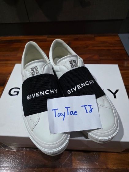 givenchy sneaker