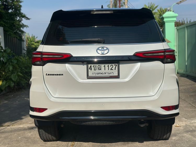 Toyota Fortuner 2023 2.4 LEGENDER 2WD AT Utility-car ดีเซล ไม่ติดแก๊ส เกียร์อัตโนมัติ ขาว รูปที่ 4