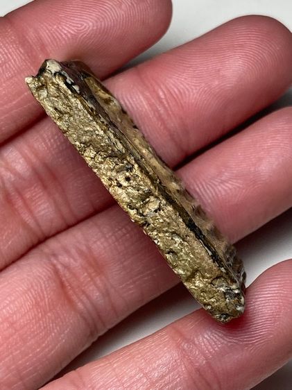 พระสมเด็จพิมพ์เส้นด้าย รูปที่ 3