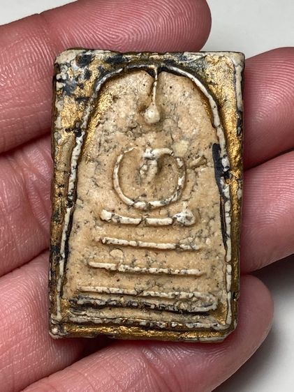 พระสมเด็จพิมพ์เส้นด้าย