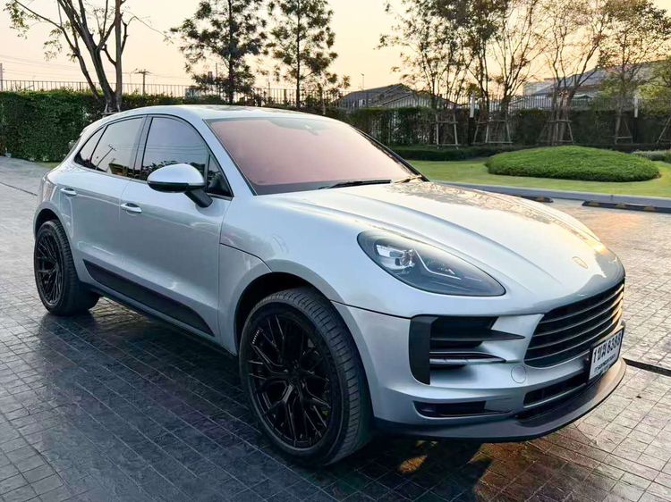 รถ Porsche Macan 2.0 4WD สี เงิน