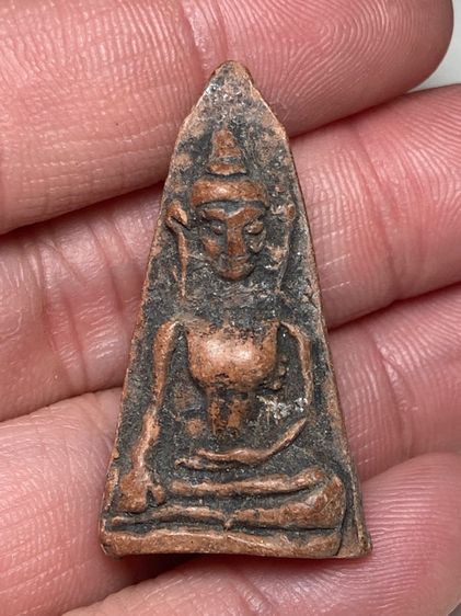 พระปางมารวิชัยเนื้อดิน