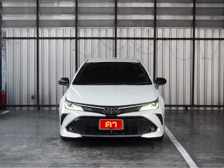 Toyota Altis 2023 1.8 GR Sport CVT Sedan เบนซิน ไม่ติดแก๊ส เกียร์อัตโนมัติ ขาว รูปที่ 2