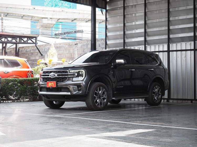 รถ Ford Everest 2.0 Bi-Turbo Titanium+ 4WD สี เทา