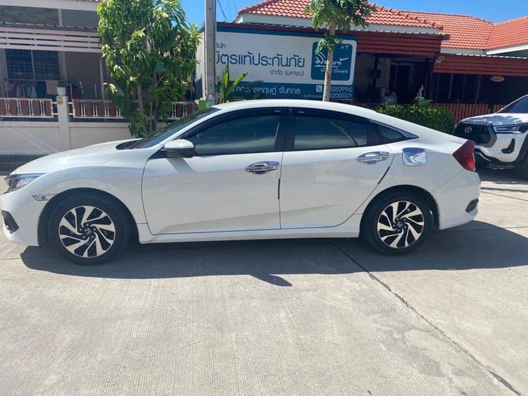 Honda Civic 2018 1.8 E i-VTEC เบนซิน ไม่ติดแก๊ส เกียร์อัตโนมัติ ขาว รูปที่ 4
