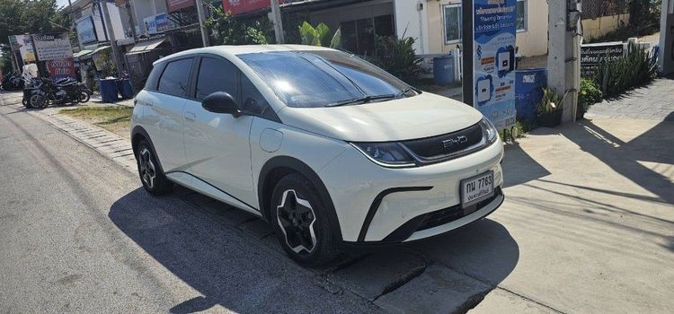BYD Dolphin 2023 Standard Range Sedan ไฟฟ้า ไม่ติดแก๊ส เกียร์อัตโนมัติ เบจ รูปที่ 2