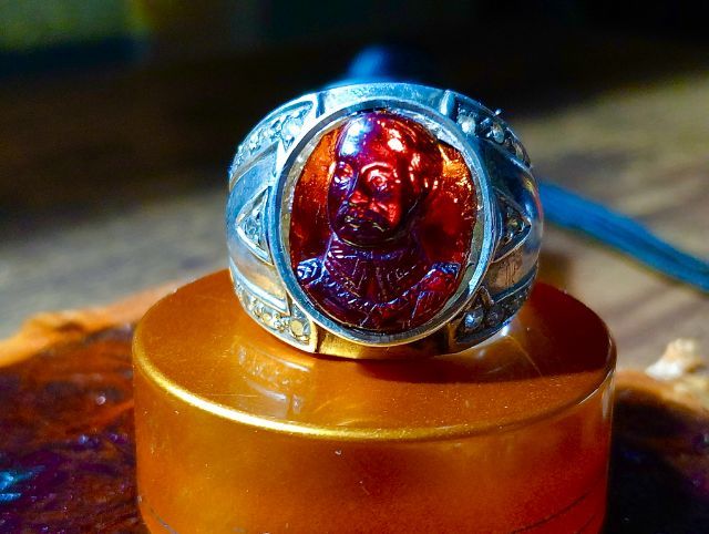 แหวนเนื้อเงินแท้หัวโกเมนแท้แกะ ร .5 เก่าโบราณงานมือแฮนด์เมดสภาพเยี่ยม