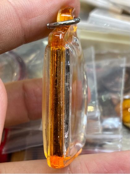 เหรียญ กฐินพระราชทาน หลวงพ่อรวย ปาสาทิโก วัดตะโก พระนครศรีอยุธยา พ.ศ.๒๕๕๙ เลี่ยมพร้อมบูชา สวยครับ รูปที่ 3