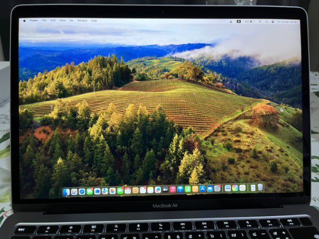 Apple MacBook Air M1 chip with 8-core CPU and 7-core GPU 256GB SSD 13-inch รูปที่ 8