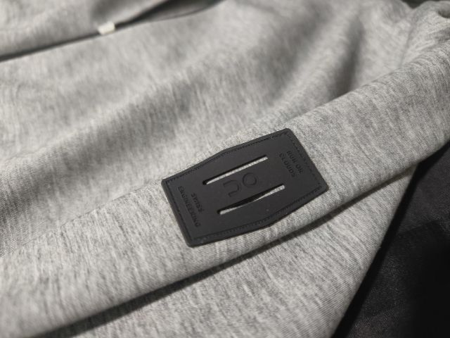 เสื้อ jacket hoodie on  รูปที่ 6