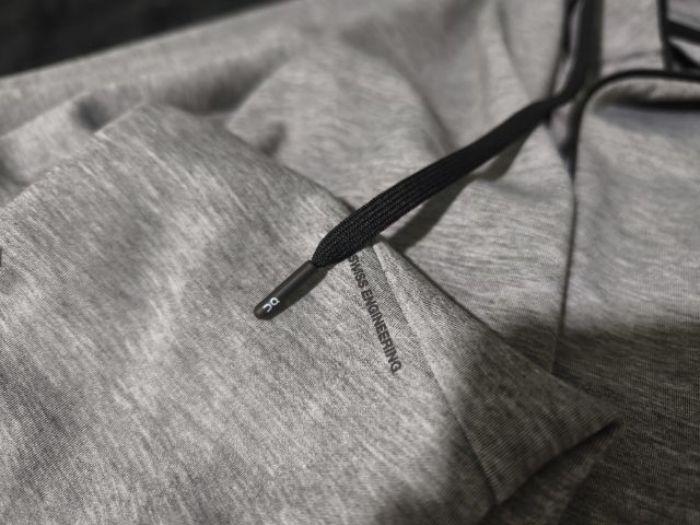 เสื้อ jacket hoodie on  รูปที่ 5