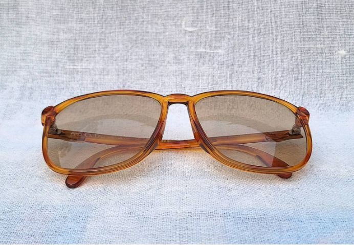 แว่นตาลักซ์ชัวรีแบรนด์ฝรั่งเศสแถวหน้าของโลก CHRISTIAN DIOR PARIS มือหนึ่ง–New Old Stock เลนส์กระจกคริสตัล–ออโต้–อิตาเลียน BARBERINI LENTE ...Authentic Vintage CHRISTIAN DIOR Handcrafted in Vienna, Austria