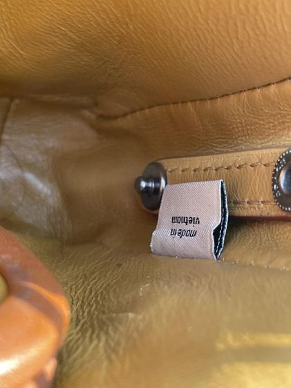 กระเป้าโค้ช รูปที่ 9