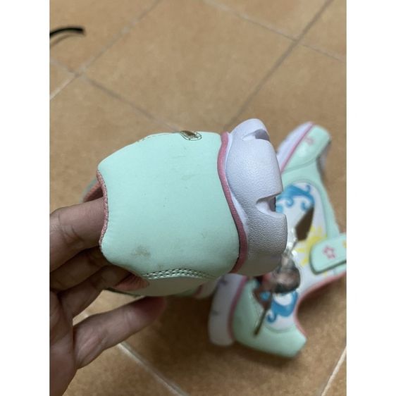 รองเท้าเด็ก ลาย moana เบอร์ 12 “มือสอง” ขนาดเท้ายาว 21 ซม.  ของใหม่ใส่ไม่กี่ครั้ง รูปที่ 5