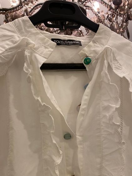 ดอร์เช่ แอนด์ กาบาร์น่า(ติดจองค่ะ) เสื้อเชิ้ตคอบัวใหญ่ สภาพใหม่เอี่ยม