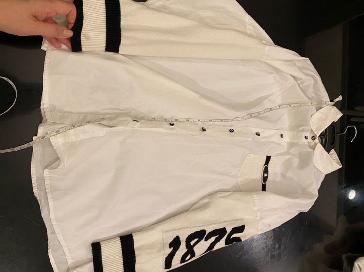 ชาแนล(ติดจองค่ะ) เชิ้ตแขนยาว สภาพใหม่เอี่ยม  รูปที่ 7