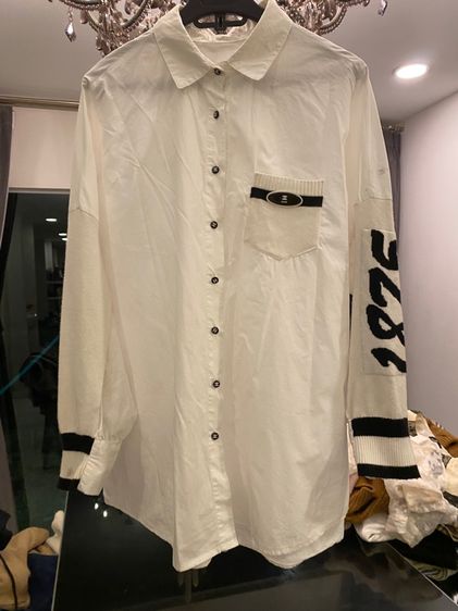 ชาแนล(ติดจองค่ะ) เชิ้ตแขนยาว สภาพใหม่เอี่ยม  รูปที่ 3