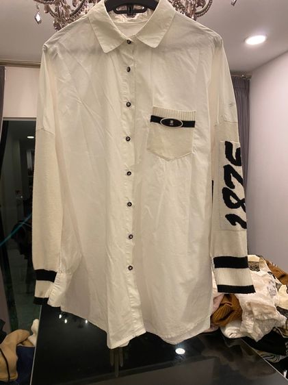 ชาแนล(ติดจองค่ะ) เชิ้ตแขนยาว สภาพใหม่เอี่ยม  รูปที่ 5
