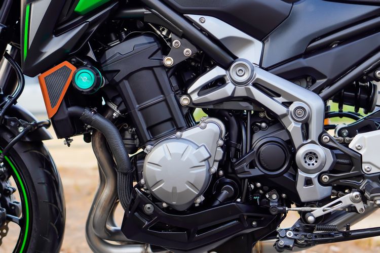 KAWASAKI Z900 ABS ปี 2018 (จดทะเบียน 2019) วิ่ง 15xx km. ฟรีดาวน์ พร้อมของแต่งจัดเต็ม 3xxxx บาท รูปที่ 11