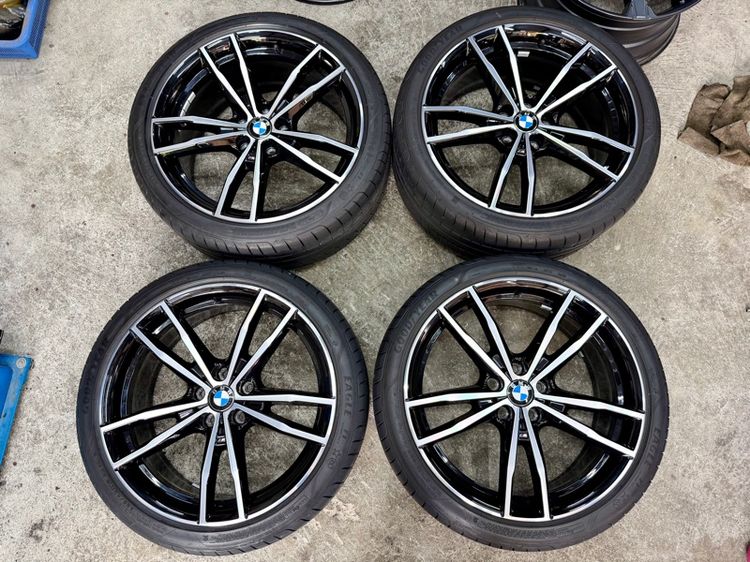 ล้อแม็ก BMW ขอบ 19” 5 รู 112 สภาพสวยถอดเก็บ หน้ากว้าง 8” ET 27  หลัง 8.5” ET 40 ยาง GOODYEAR หน้า 225-40R19 ปี 20 หลัง 255-35R19 ปี 20 รูปที่ 4