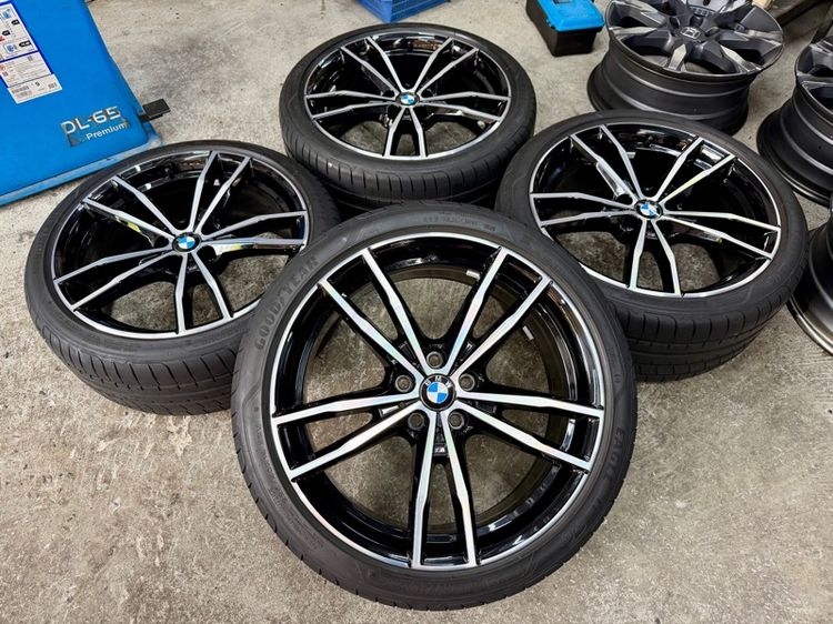 ล้อแม็ก BMW ขอบ 19” 5 รู 112 สภาพสวยถอดเก็บ หน้ากว้าง 8” ET 27  หลัง 8.5” ET 40 ยาง GOODYEAR หน้า 225-40R19 ปี 20 หลัง 255-35R19 ปี 20 รูปที่ 3